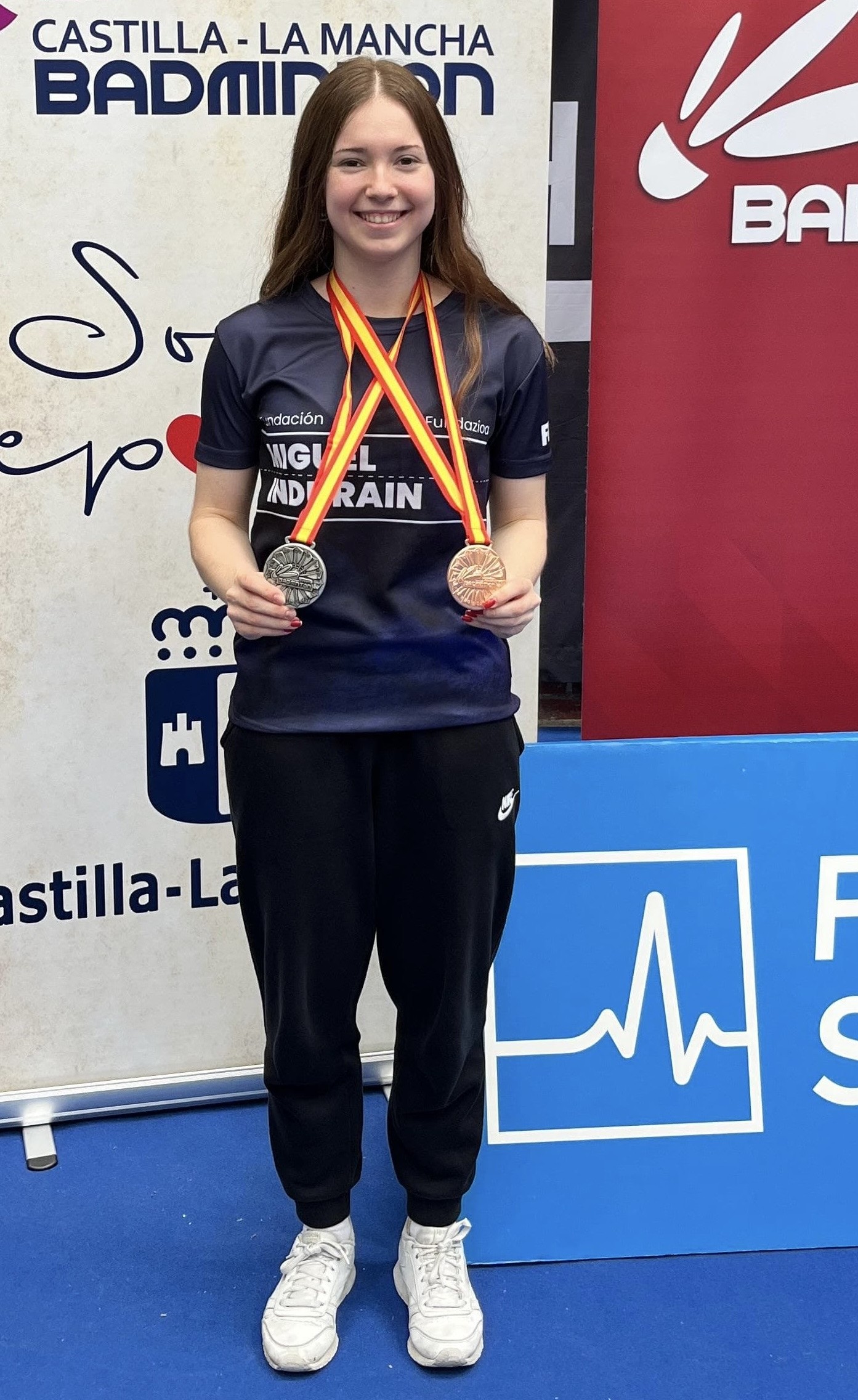 Amaia Torralba logra una plata y un bronce en el "Campeonato de Espa&ntilde;a Absoluto" de B&aacute;dminton